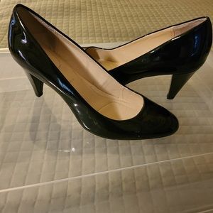 Calvin klein lightly worn.  3.25" heel, size 9 M. Patent leather black.